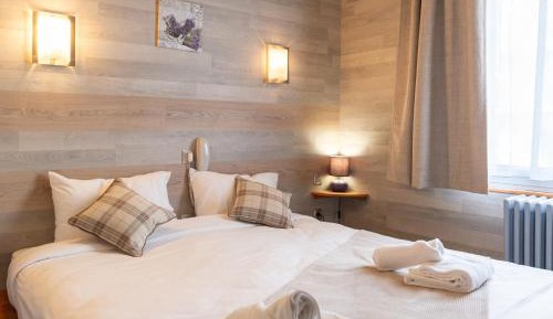 Double Room North Side with Shower