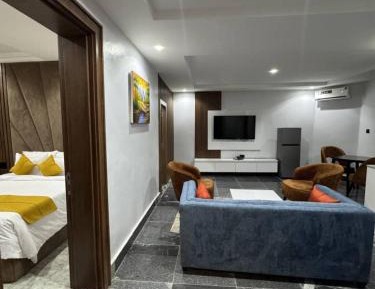 Diplomatic Suite