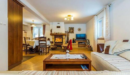 Four-Bedroom Holiday Home