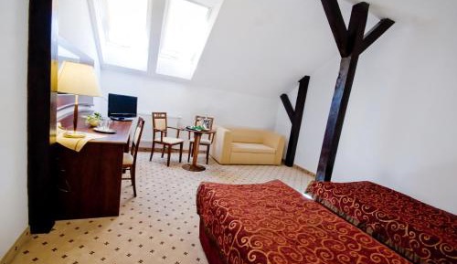 Triple Room with Private Bathroom