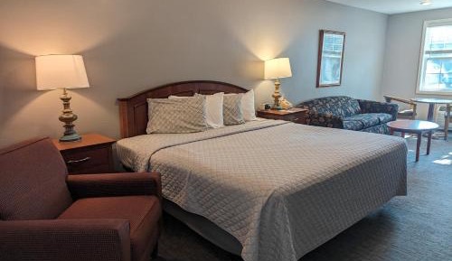 King Room with Sofa Bed - Non-Smoking