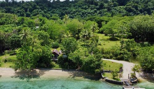 Bungalow - Water Front 