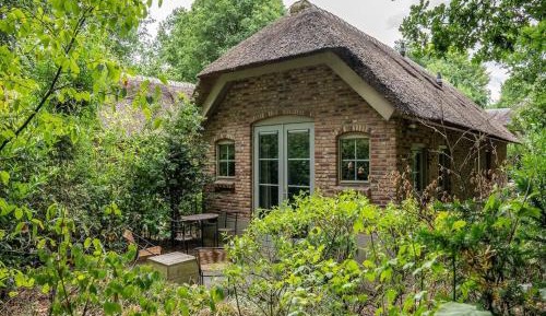 One-Bedroom Holiday Home