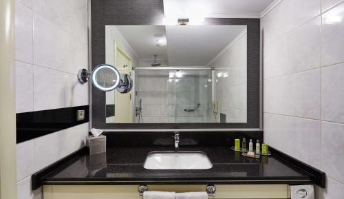 Deluxe King Room with Sea View