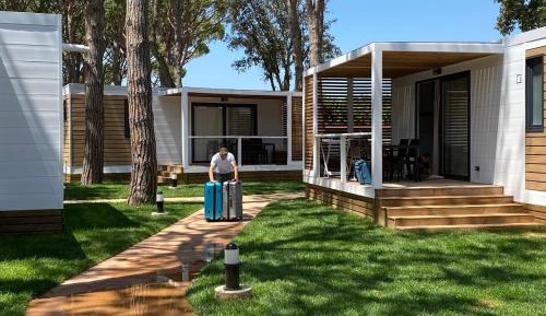 Deluxe Bungalow