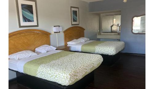 2 Full Beds Accessible Non - Smoking