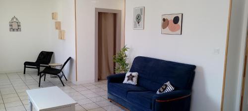 Three-Bedroom Apartment with Balcony
