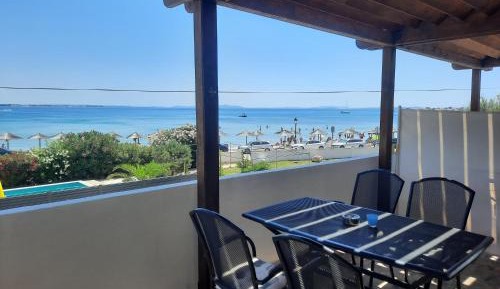 One-Bedroom Apartment with Sea View and Balcony