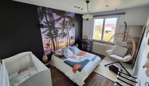 Deluxe Room (2 Adults + 1 Child)