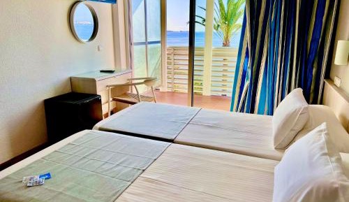 Twin Room with Sea View