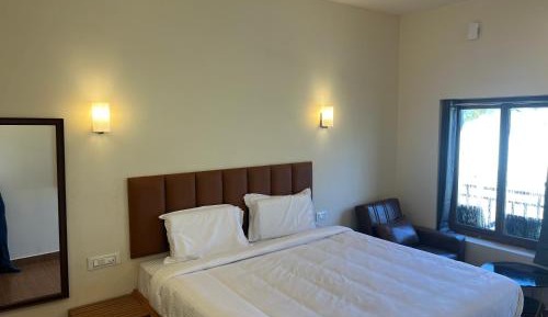 King Room with Mountain View