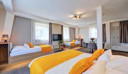 Quadruple Room with Mountain View
