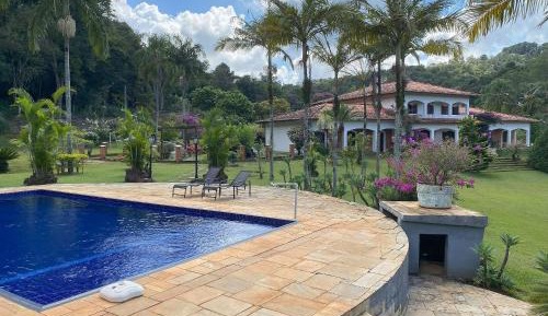 Suite with Mountain View