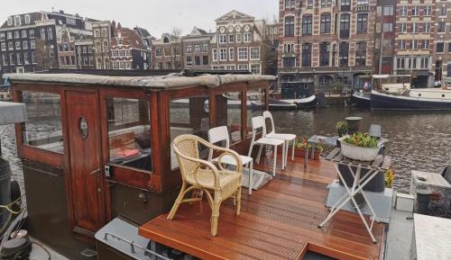 Apartment with Terrace