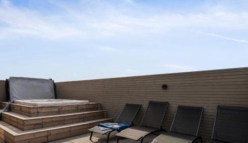 Five-Bedroom Holiday Home