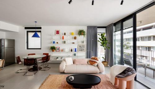 Two-Bedroom Apartment with Balcony and Sea View