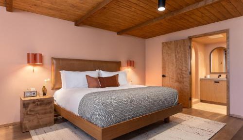 Junior Suite with Balcony