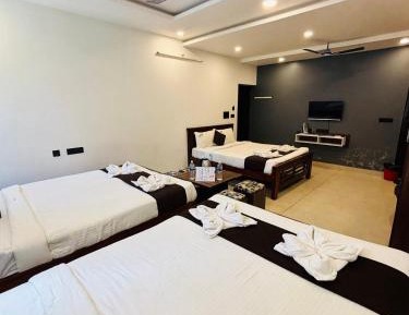 Deluxe Family Suite