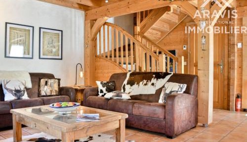 Chalet (15 adults)