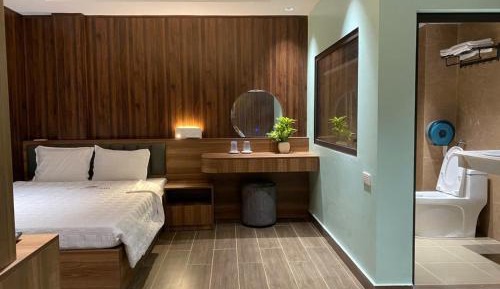 Deluxe Family Room