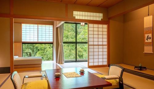 Japanese-Style Quadruple Room