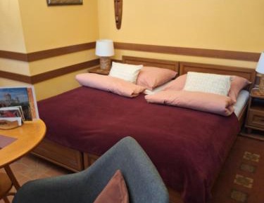 Large Double Room