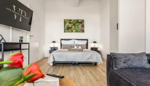 Apartment with Balcony