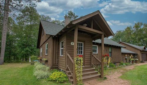 Four-Bedroom Holiday Home