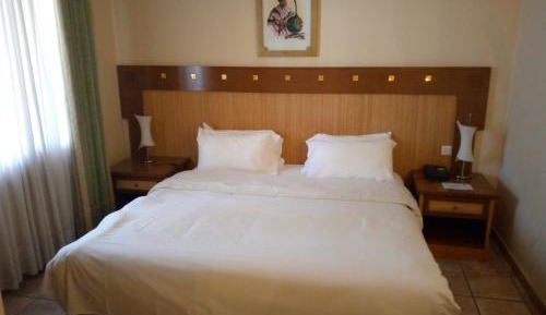 Suite with Garden View