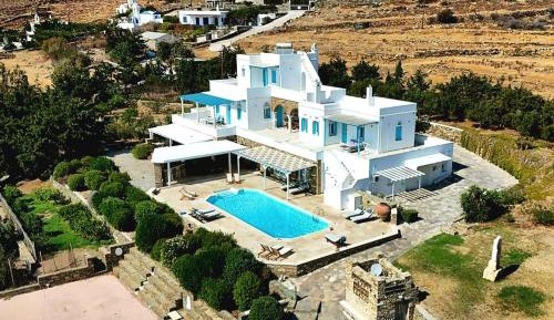 Two-Bedroom Apartment with Pool View