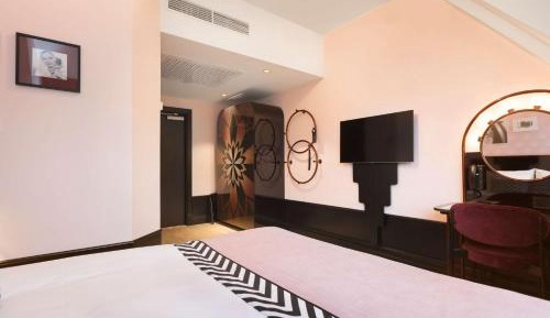 Large Double Room