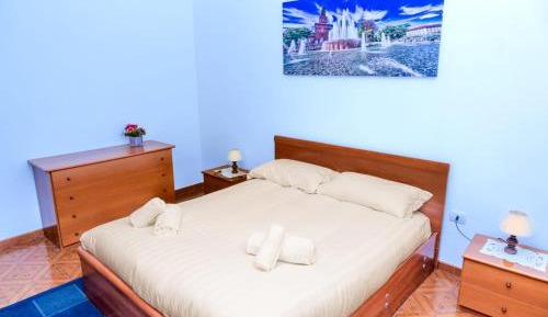 Two-Bedroom Apartment with Garden View