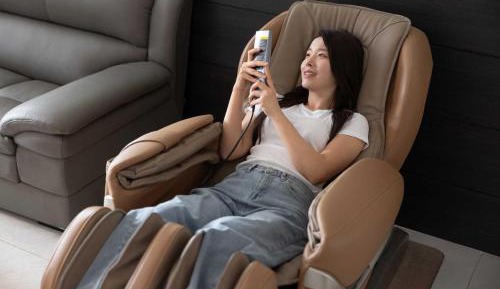 Deluxe Double Room with Massage Chair