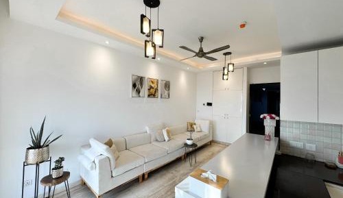 Two-Bedroom Apartment with Lake View
