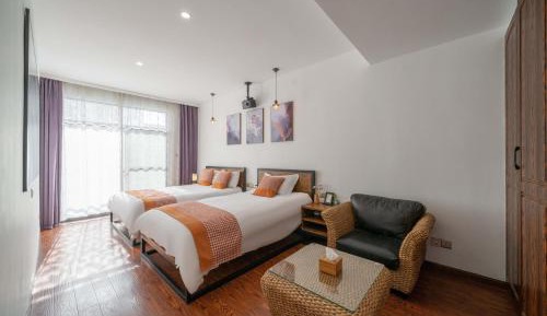 Triple Room with Balcony
