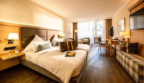 Double Room with View of Zugspitze Mountain