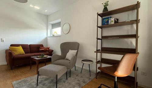 One-Bedroom Apartment with Shower