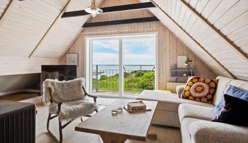 Five-Bedroom Holiday Home