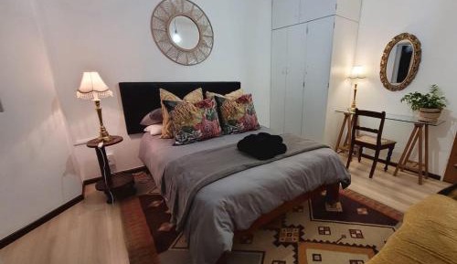 Two-Bedroom Deluxe Apartment with Garden View