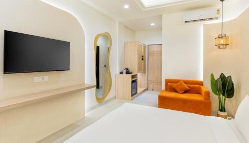 Deluxe King Room