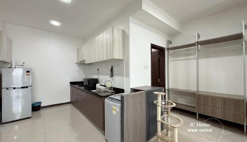 Studio with Balcony