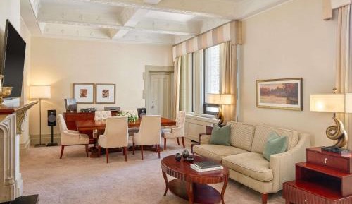 Wild Rose One Bedroom Suite One with One King Bed - City or Courtyard View