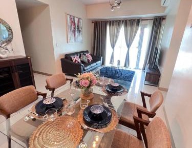 Three-Bedroom Apartment with Ocean View