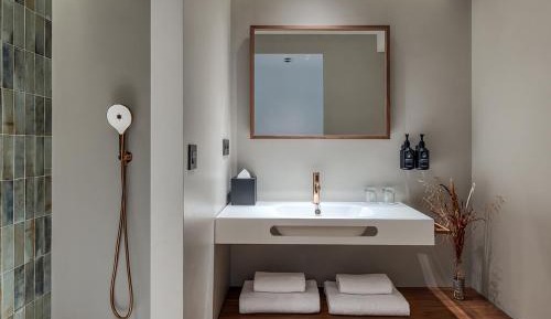 Premium King Room with Separate Bath