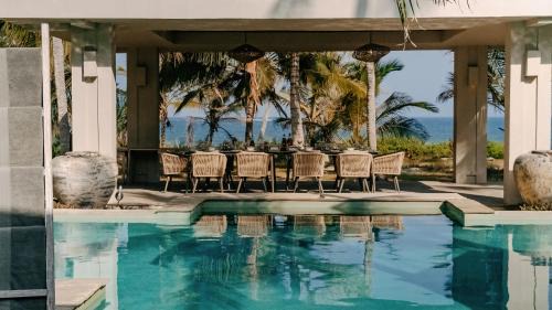 Villa - Beach Front