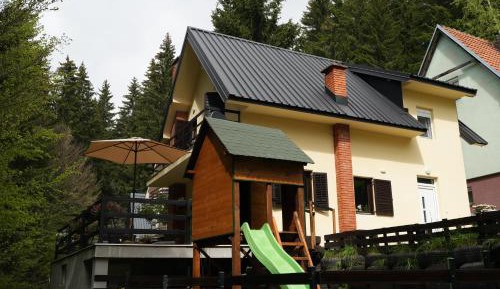 Four-Bedroom Holiday Home