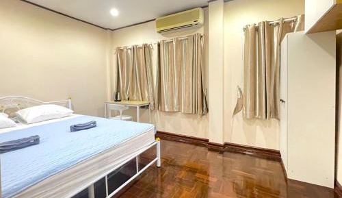 Double Room with Shared Toilet