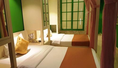 Twin Room