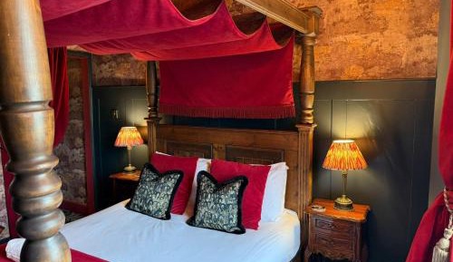 Superior Suite with Lounge
