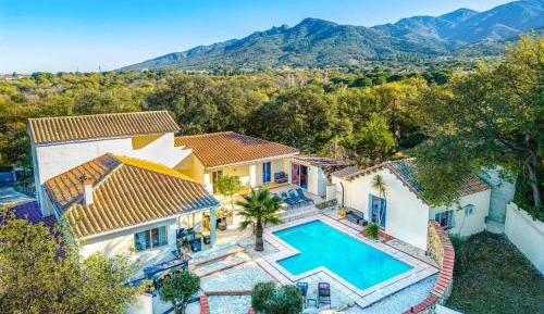Five-Bedroom Villa